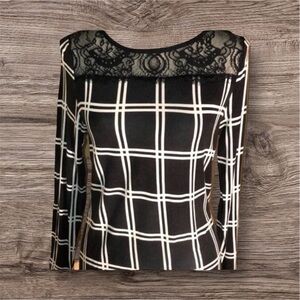 RENUAR EUC WOMENS BLACK LACE TOP SHIRT WHITE DRESSY LACE CASUAL EVENTS SIZE M